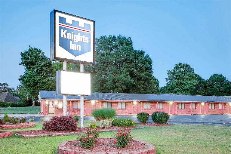 Knights Inn Paris TN in Paris, TN