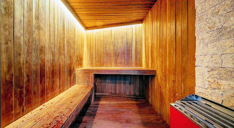 Vacation home with sauna — photo 3