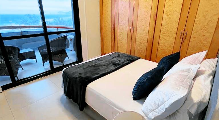 Holiday apartment with pool in Rio de Janeiro