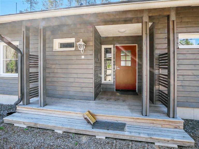 Vacation home with terrace & sauna | Pets allowed — photo 3