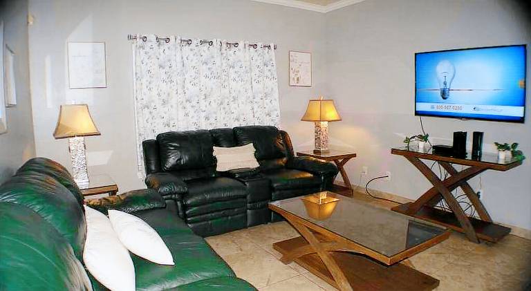 Rental apartment with pool — photo 2