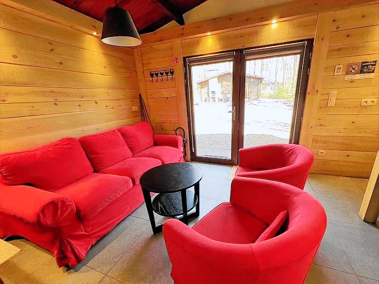 Vacation home with barbecue, yard & terrace — photo 2