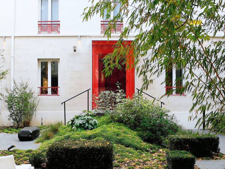 Le Quartier Bercy Square Hotel in Bagnolet