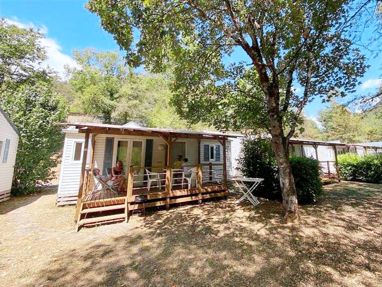 Mobile home with patio & heated pool — photo 5