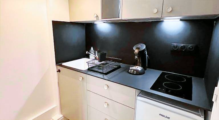 Holiday apartment with patio | Close to Bordeaux Cathedral | Pets allowed — photo 5