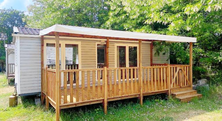 C&B Lodges in Montreuil