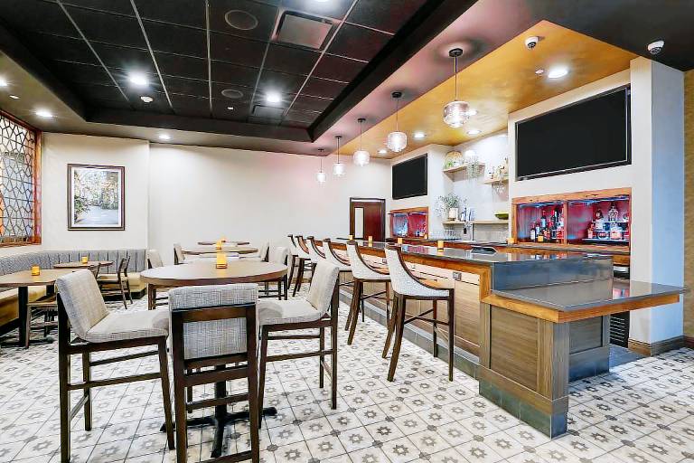 Drury Inn & Suites Charlotte Northlake — photo 4