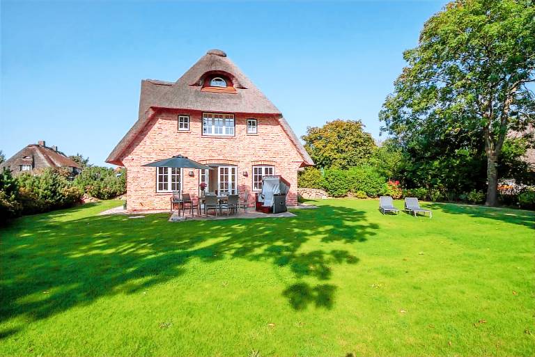 Reetdachhaus für 8 Pers. mit Sauna, Garten, Stellplatz, WLAN, Haustiere erlaubt. — photo 2