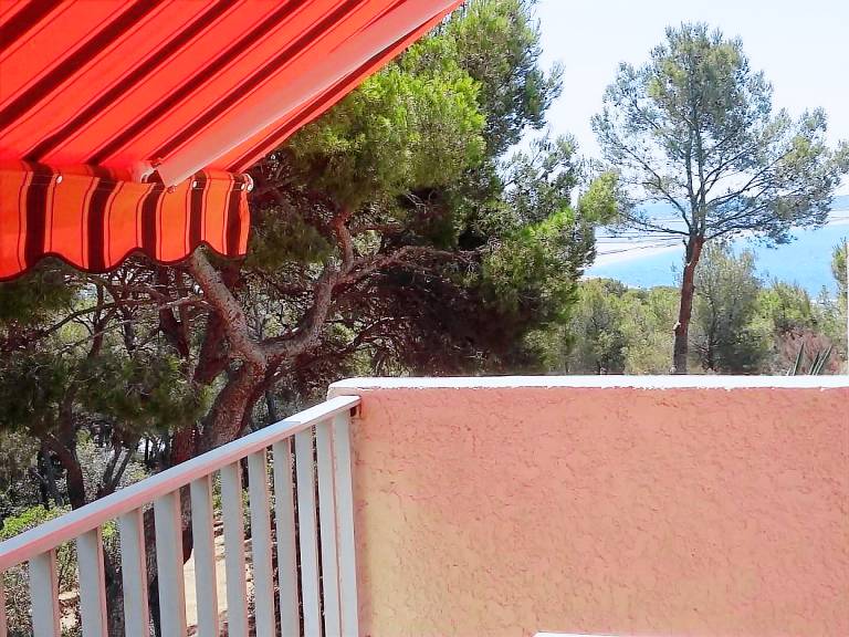 Holiday apartment | Beach view — photo 2