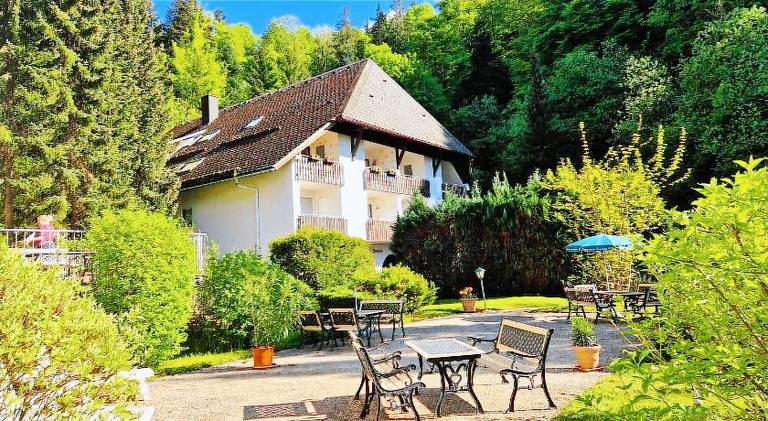Apartment with yard & terrace in Triberg im Schwarzwald