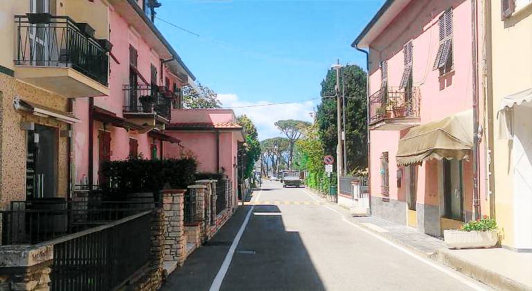 Holiday apartment with terrace — photo 4
