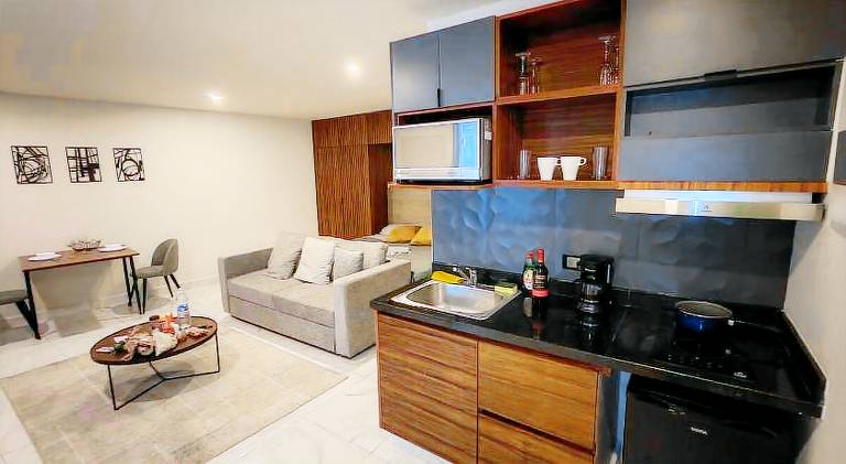 Holiday apartment with pool — photo 4
