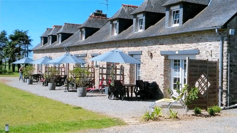 Charming gite with BBQ, garden & patio | Pets allowed — photo 2