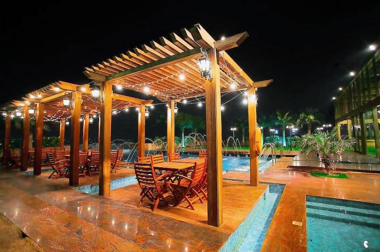 Seven Seas Hotel