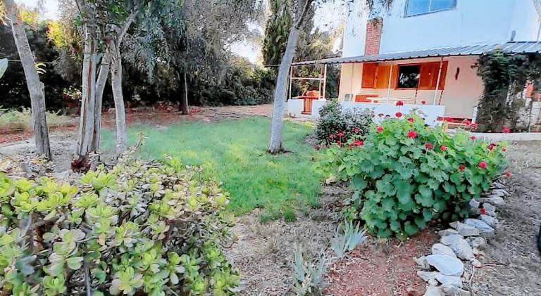 Vacation home with patio & garden | Pets allowed — photo 4
