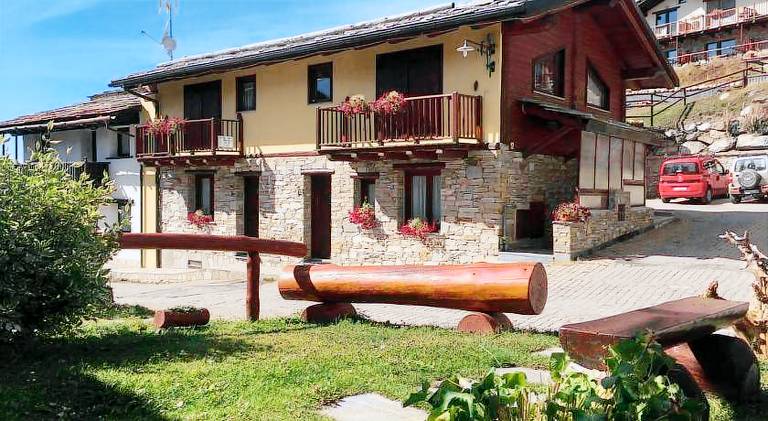 Holiday apartment with 1 room for 5 persons in Sestriere