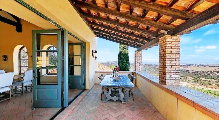 Villa with hot tub — photo 3