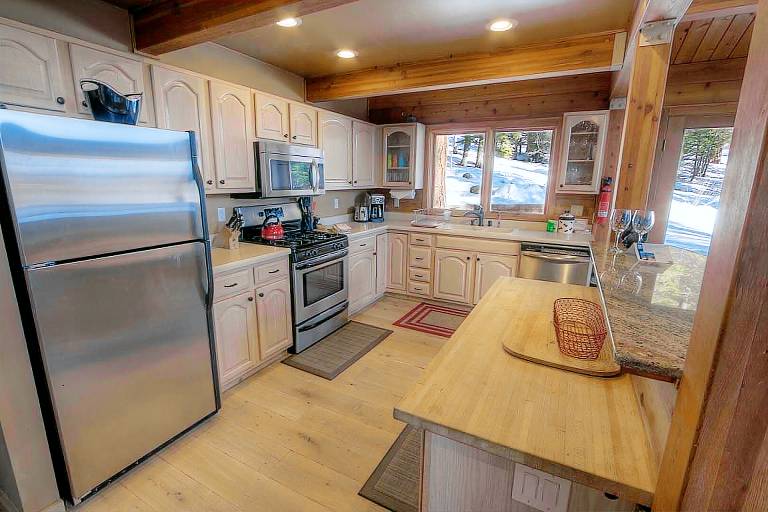 Child-friendly lovely house with patio | Pets are welcome — photo 4