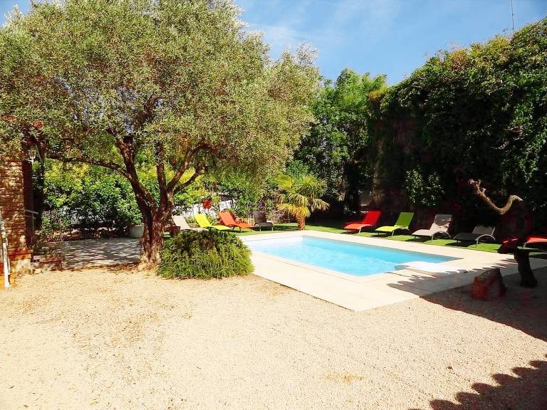 Fully equipped nice villa with yard & grill | Pets allowed — photo 5