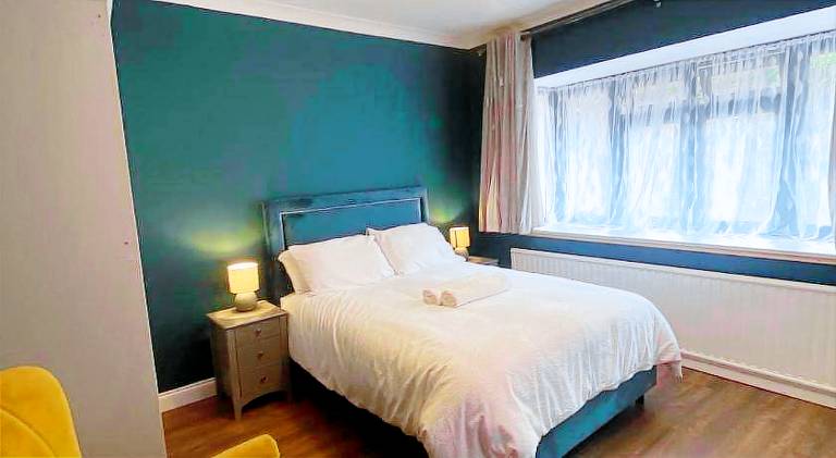 Rental apartment with 2 rooms for 5 persons in Leigh-on-Sea