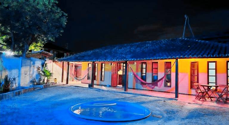 House with pool — photo 3