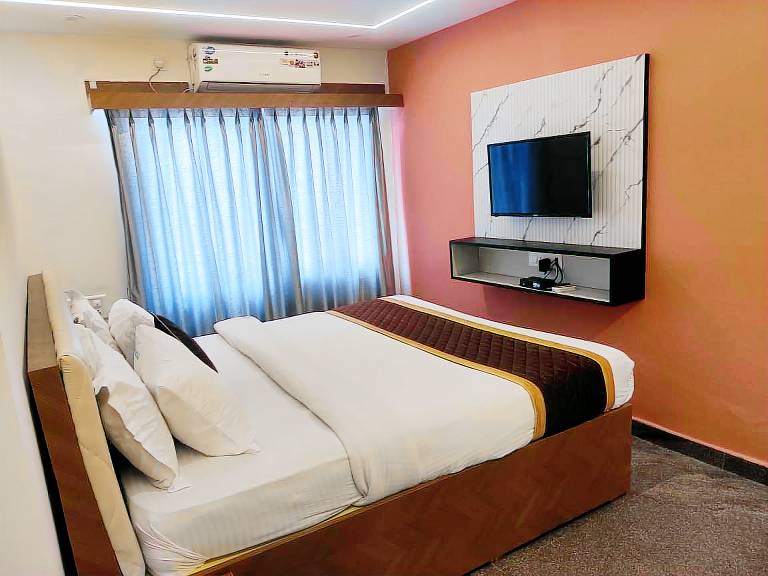 HOTEL SAI COMFORT in Kanthi