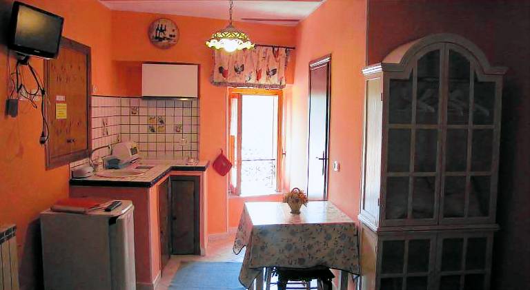 Holiday apartment with patio — photo 2