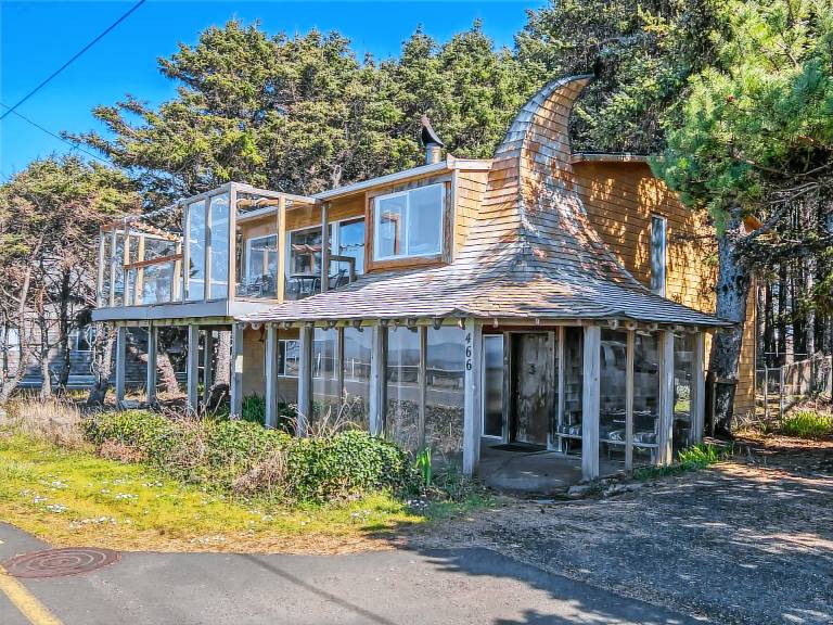 House  Yachats