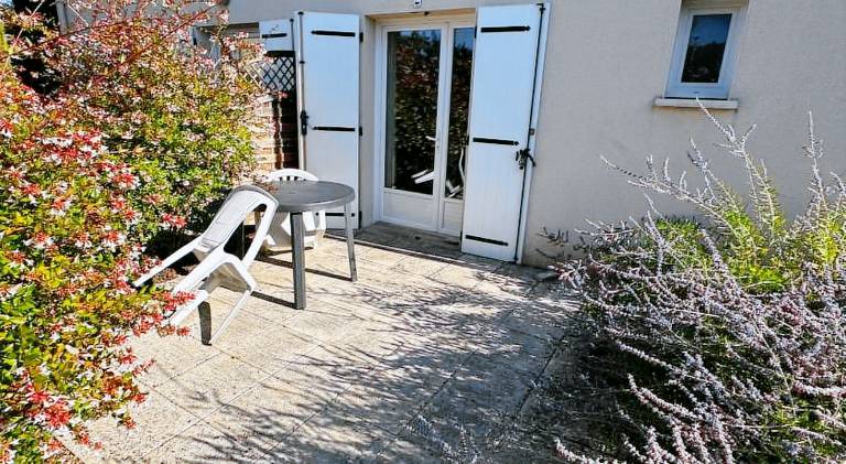 Holiday apartment with patio | Dogs allowed — photo 2