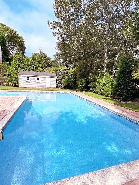 Quogue, NY Vacation Rentals from 213 HomeToGo