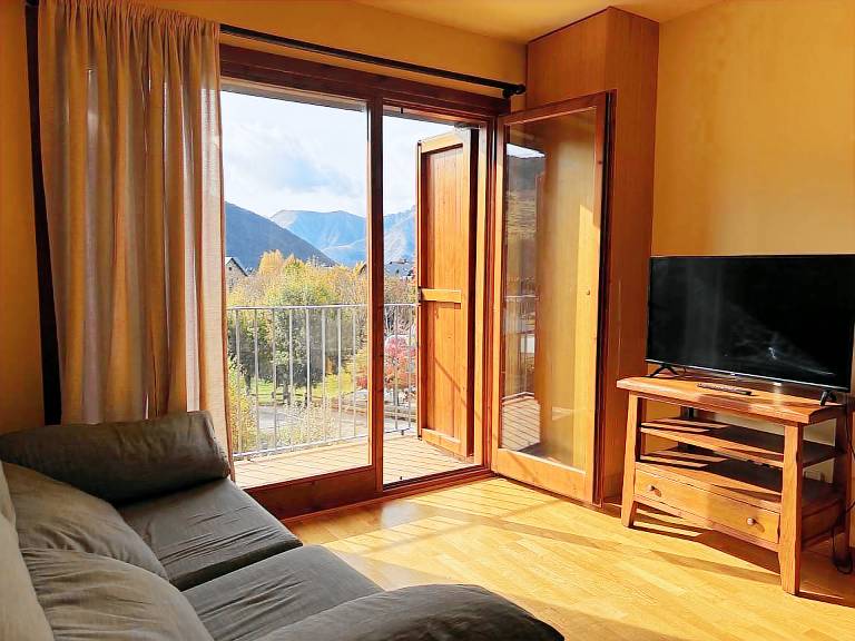 Holiday apartment with 2 rooms for 5 persons — photo 2