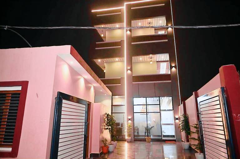 Radhe Palace in Ayodhya