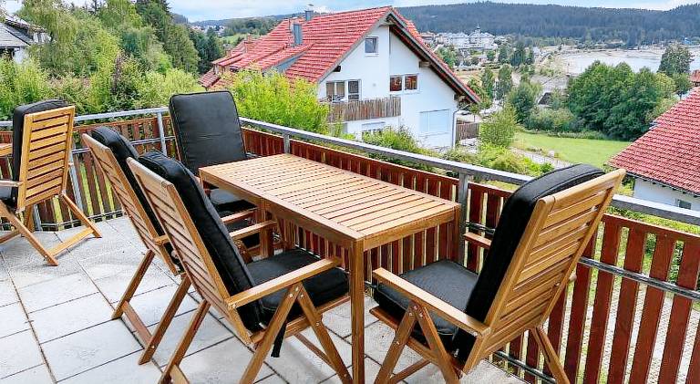 Rental apartment with garden & terrace — photo 3