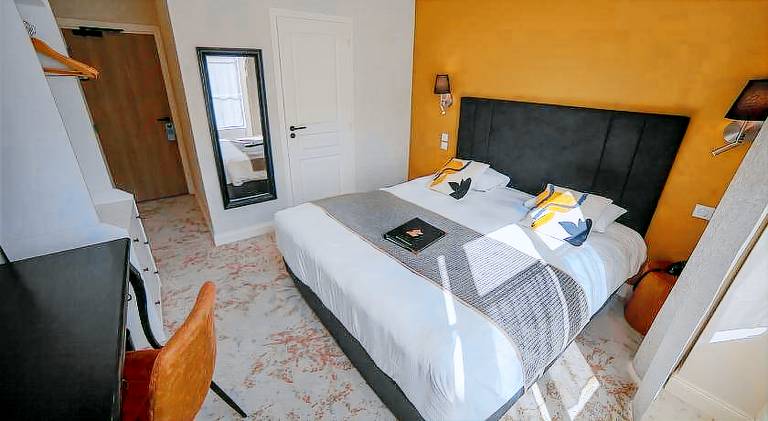 Logis Hotel & Restaurant - Les Hauts de Montreuil — photo 2