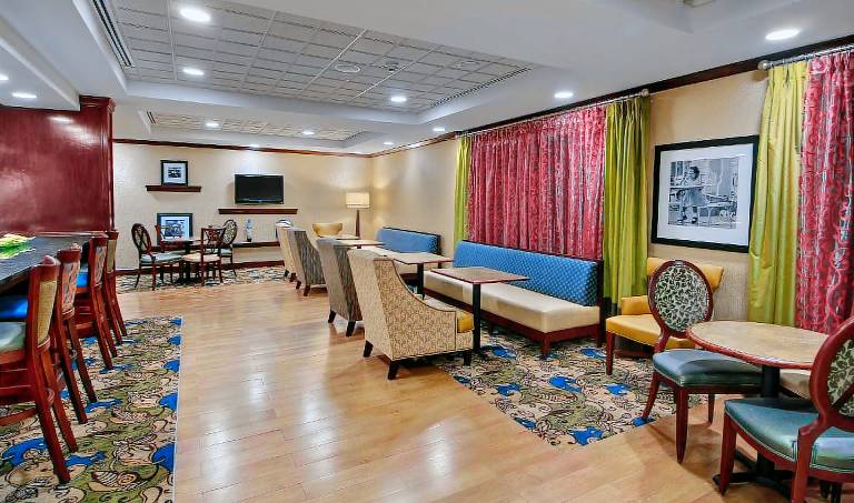 Hampton Inn Newport News-Yorktown — photo 4
