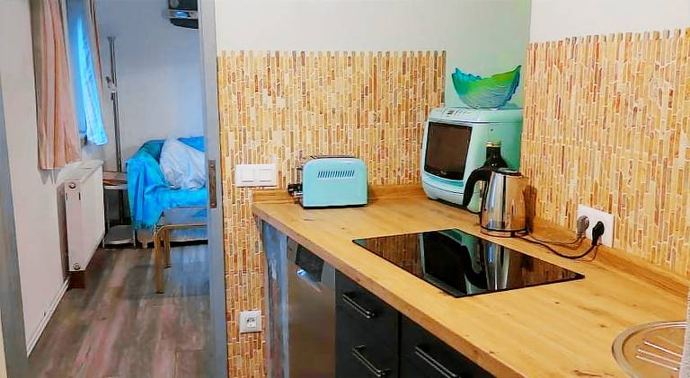 Beautiful apartment with garden & patio | Perfect for remote work | Pets allowed — photo 5