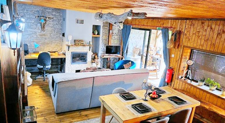 House with barbecue, patio & garden — photo 3