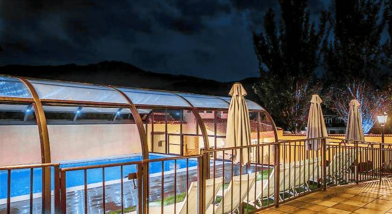 Villa with patio, yard & BBQ | Suitable for remote work — photo 3