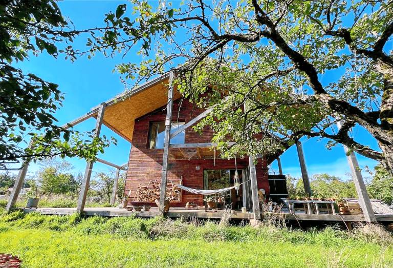 Child-friendly beautiful vacation home with yard, terrace & barbecue | Suitable for remote work | Pets are welcome — photo 2