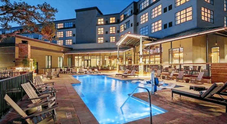 The Bevy Hotel Boerne - a Doubletree by Hilton — photo 3
