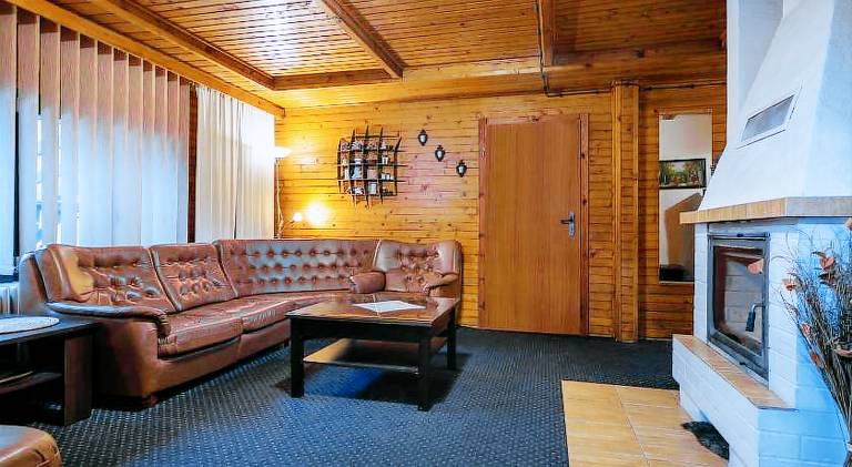 Lodge with barbeque & terrace — photo 4