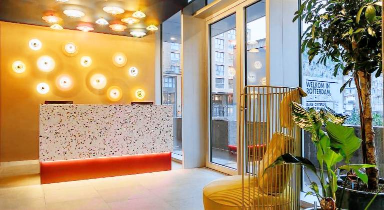 Motel One Rotterdam — photo 4