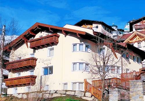 Beautiful apartment with patio & yard | Close to the ski | Pets are welcome — photo 4