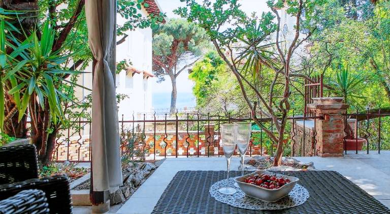 Apartment with 1 room for 4 persons in Opatija