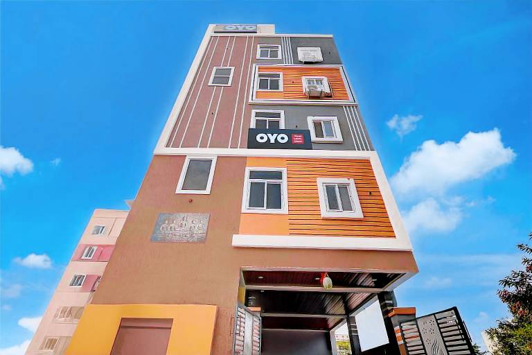 Hotel O by OYO Laxmi Grand