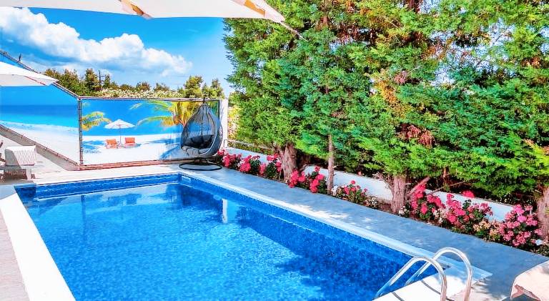 Charming villa with pool | Pets allowed in Kas