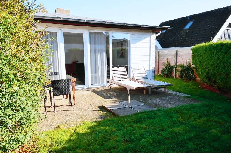 Ferienhaus "Stina" für 4 Personen und 3 Hunde. in Groemitz