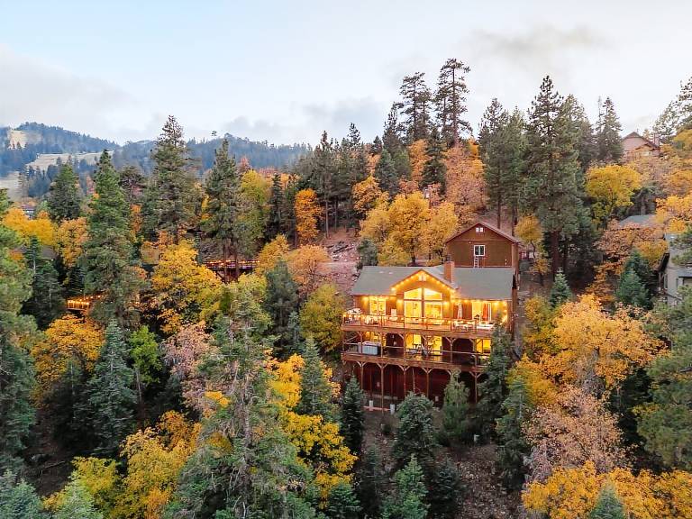 Children-friendly vacation home with private pool & patio | Next to the ski | Pet-friendly — photo 2