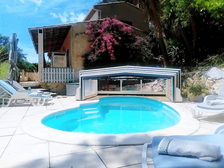 Family-friendly wonderful villa with private pool, BBQ & patio | Sea view | Pets allowed — photo 2