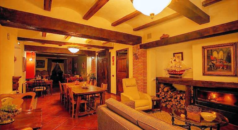 Vacation home with pool, garden & terrace | Pets are welcome — photo 4